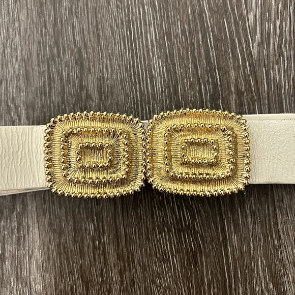 Vintage St. John White Leather Belt Sz 6 Gold Statement Buckle Adjustable Waist - Picture 6 of 16